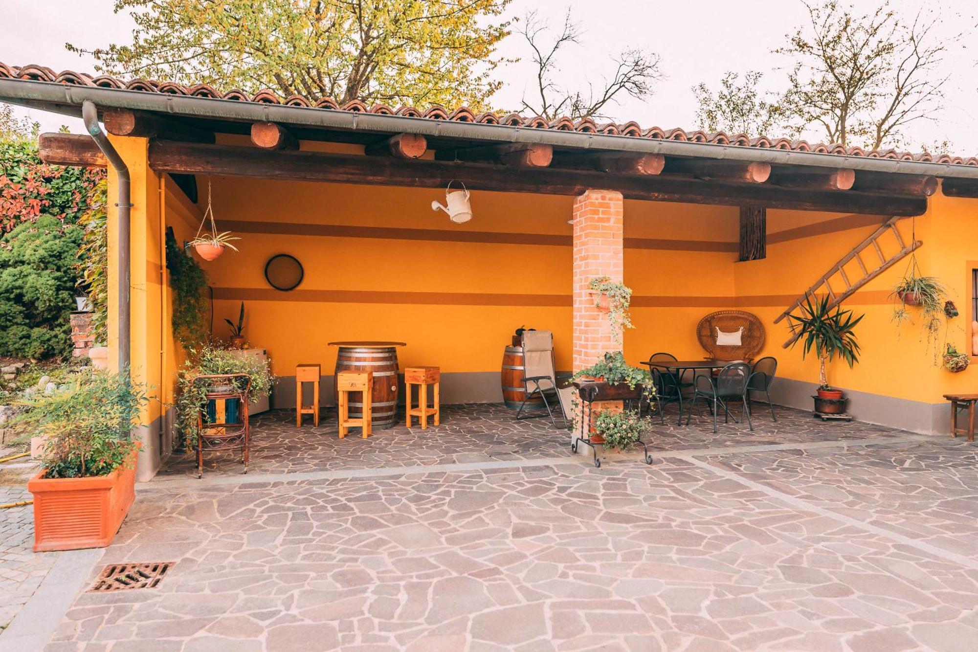 Agriturismo Cascina Barin Roddi Екстериор снимка