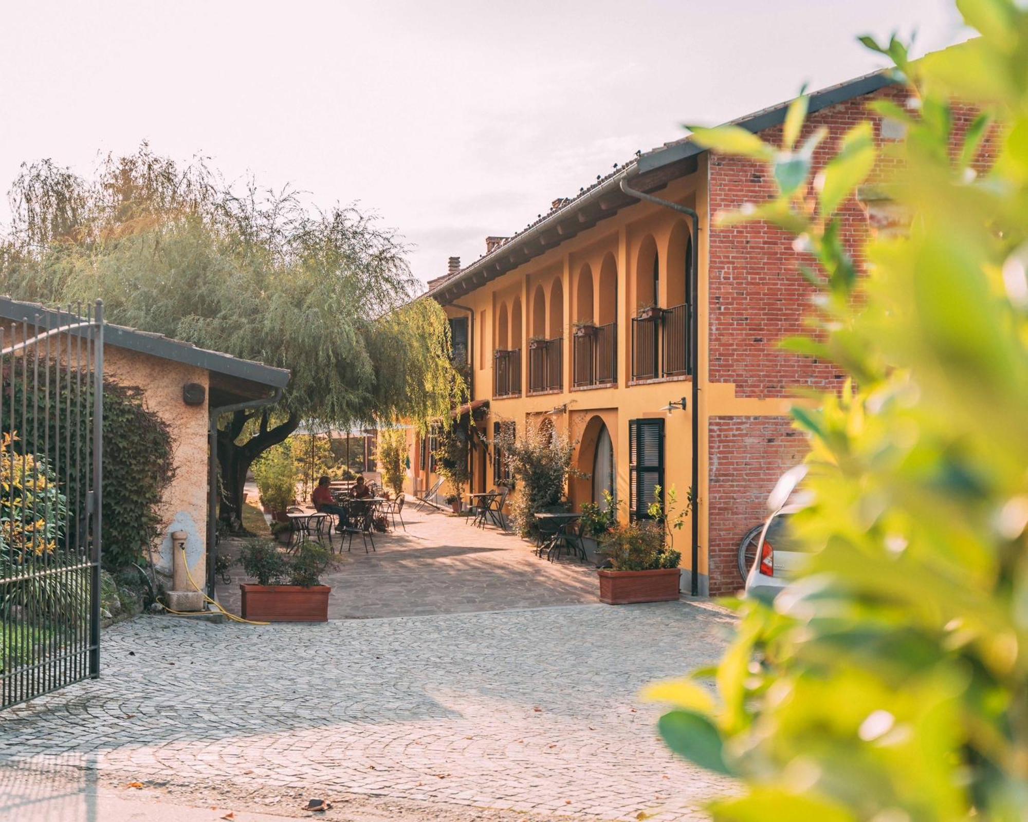 Agriturismo Cascina Barin Roddi Екстериор снимка